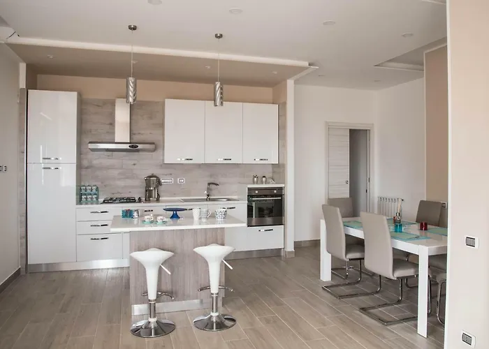 Bed & Breakfast Damahouse